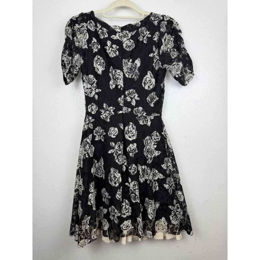 American Rag Black and White Rose Print Lace short puff sleeves Dress Size S - Picture 5 of 7